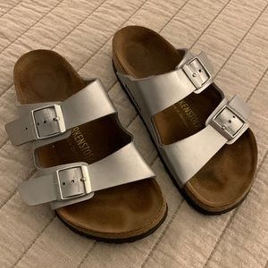 Silver metallic Arizona Birkenstocks size 36 barely worn